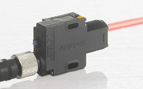 完整的內(nèi)建電眼陣容